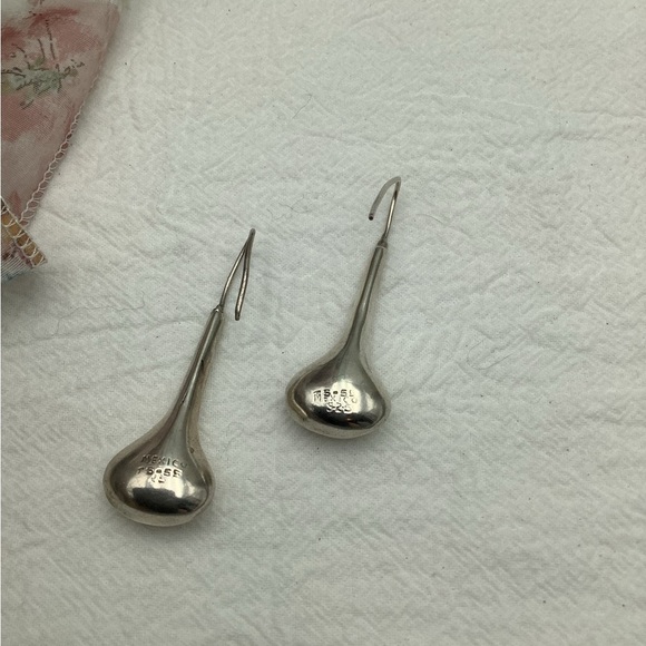 Vintage Sterling Silver Long Drop earrings - Picture 3 of 3